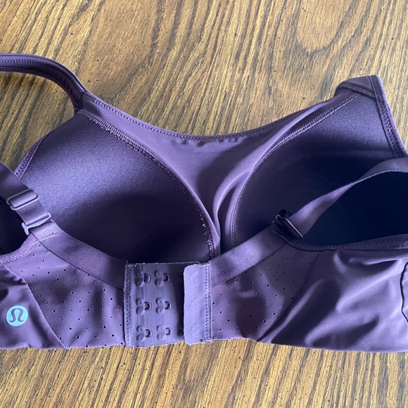 Lululemon Women’s Sports Bra Run Times in 32D - Picture 3 of 4
